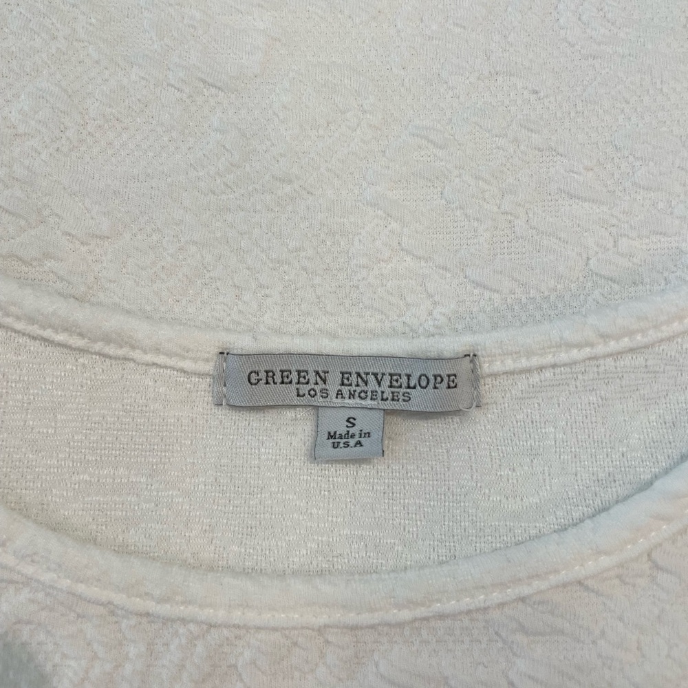 NWOT Elegant White/Cream Bell 3/4 Sleeve Top - Picture 6 of 9